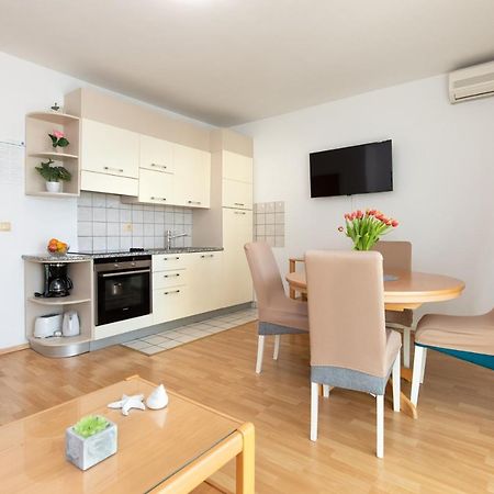 Apartment Filip Krk Town Kültér fotó