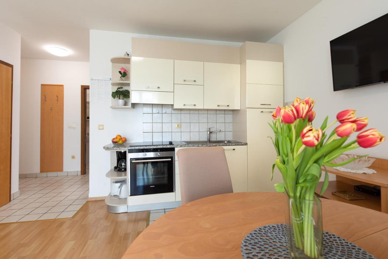 Apartment Filip Krk Town Kültér fotó